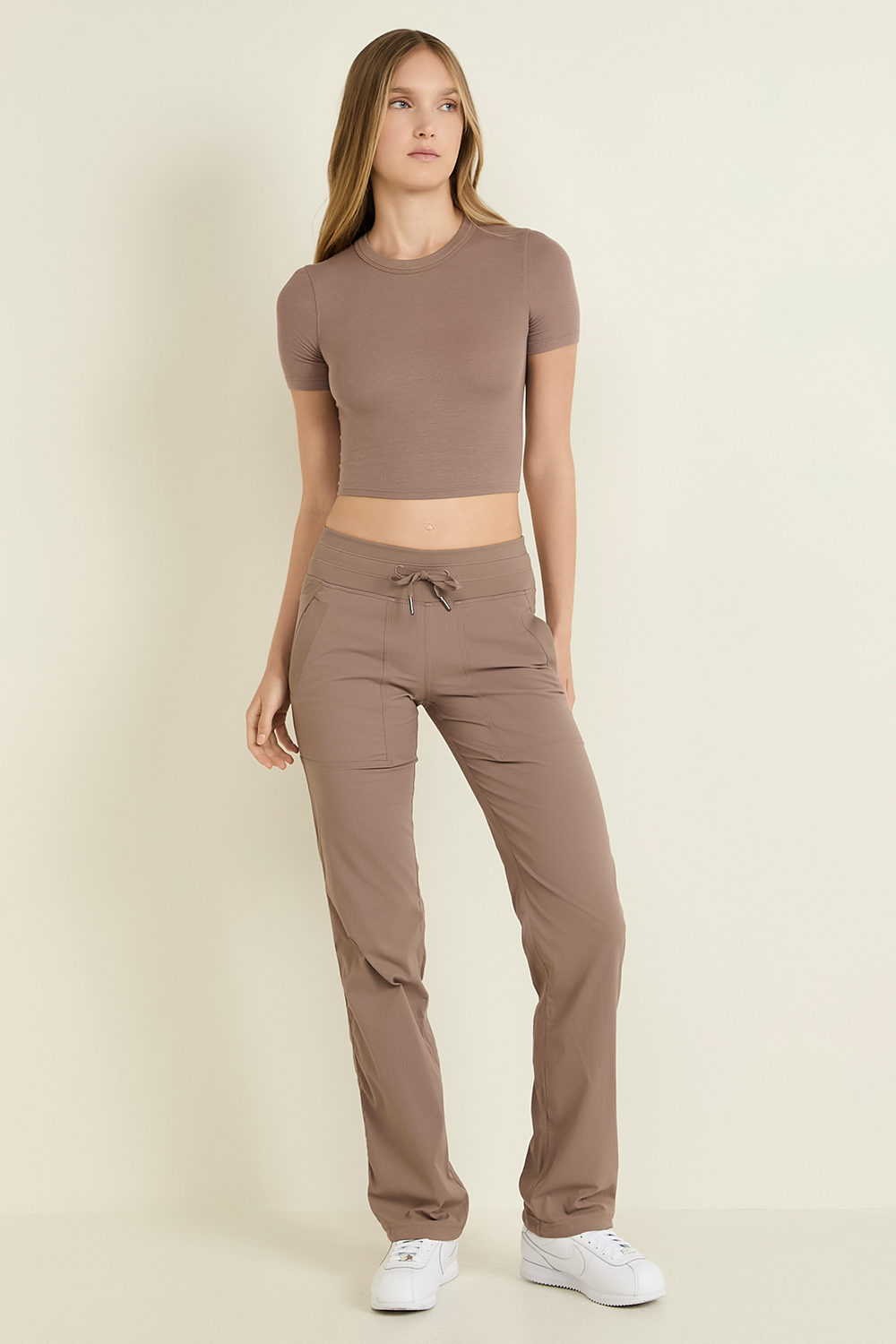 Dance Studio Mid-Rise Pant *Regular